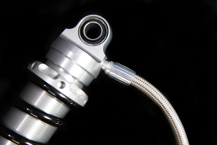 Öhlins サスペンション HO-153E 151523 cbx1000 This custom Honda CBX 1000 from @moto_adonis celebrates the